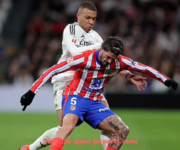 江南体育APP-英超球衣高清图片展示及设计风格解析