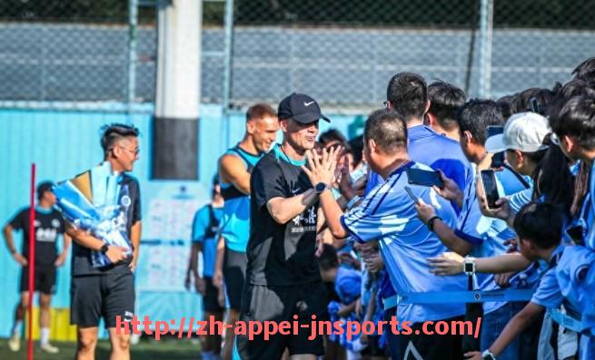 江南体育APP-德甲球队打英超的比赛回顾与比较